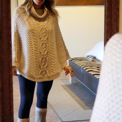 PONCHO ARANES BEIGE HUNTFIELD CAZA