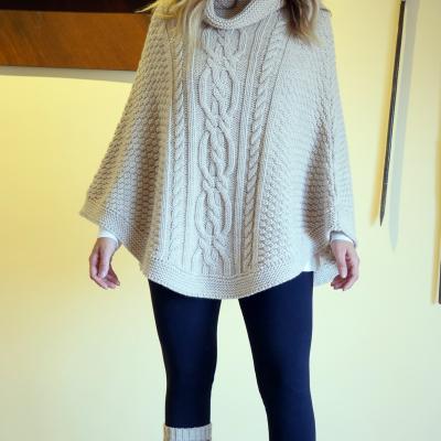 PONCHO ARANES BEIGE HUNTFIELD CAZA